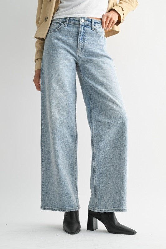 Holly HR Straight Jeans