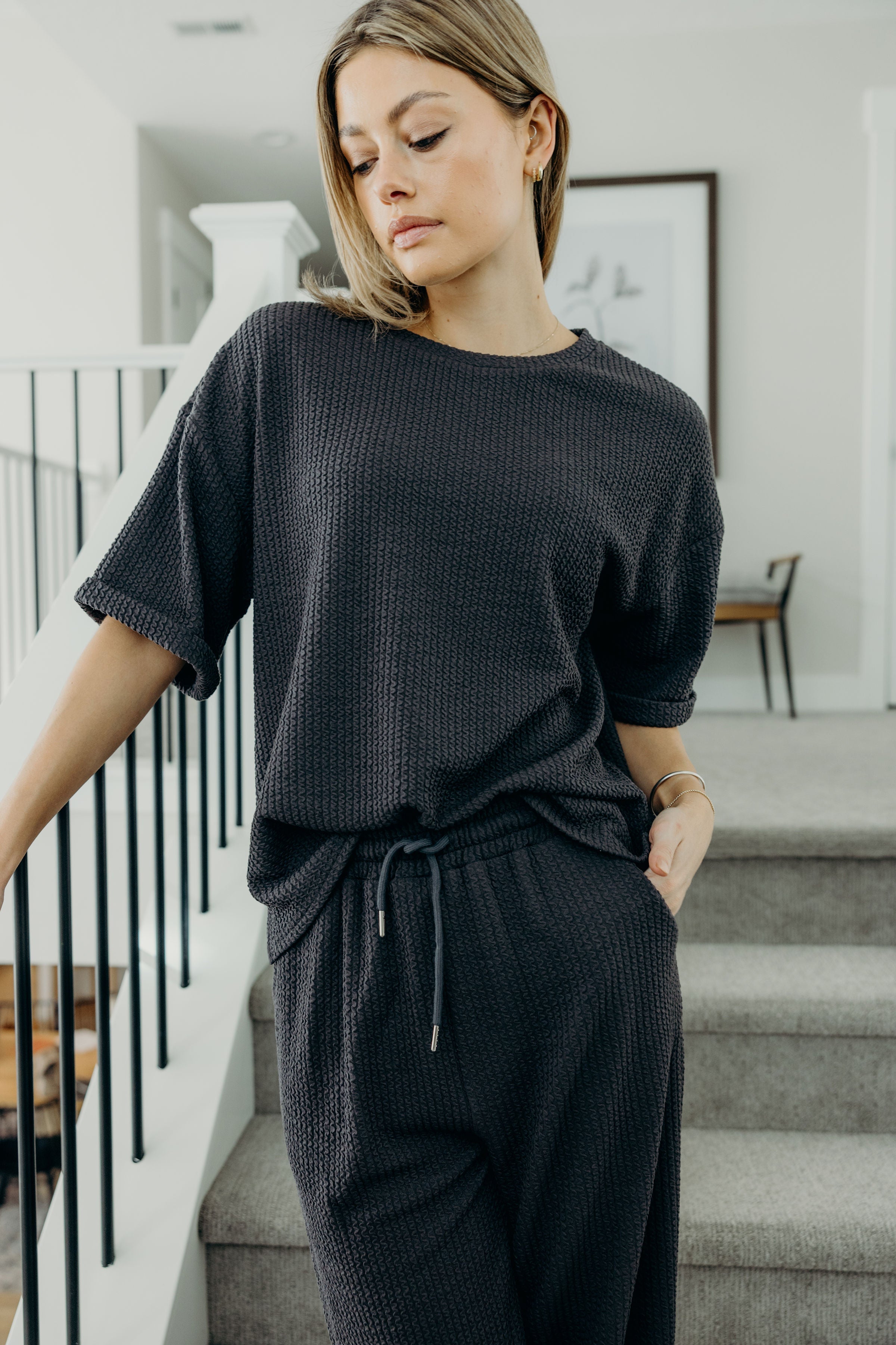 TEXTURED KNIT TOP IN RICH CHARCOAL FINAL SALE