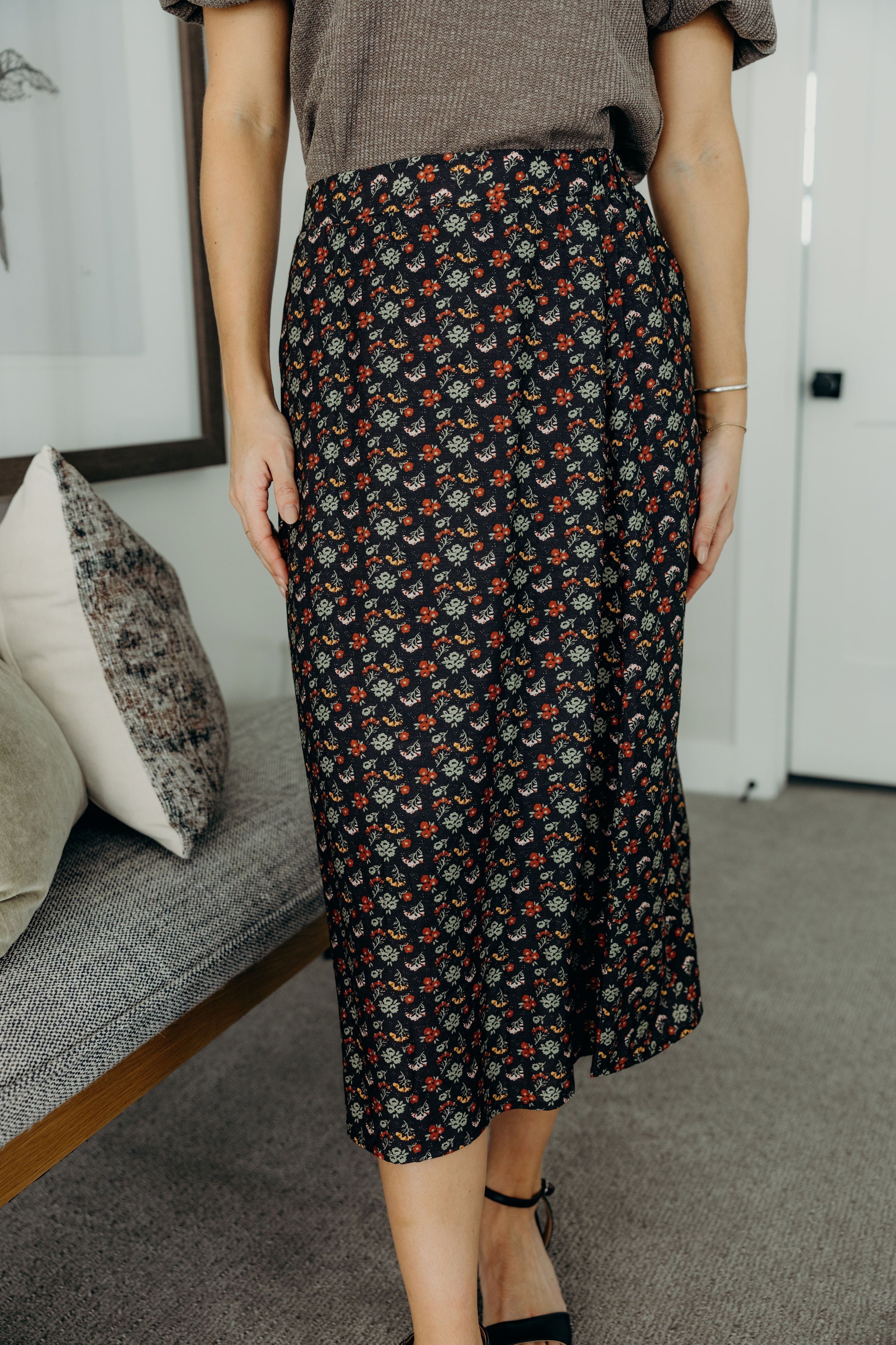MIDI SKIRT IN HERITAGE PETALS FINAL SALE