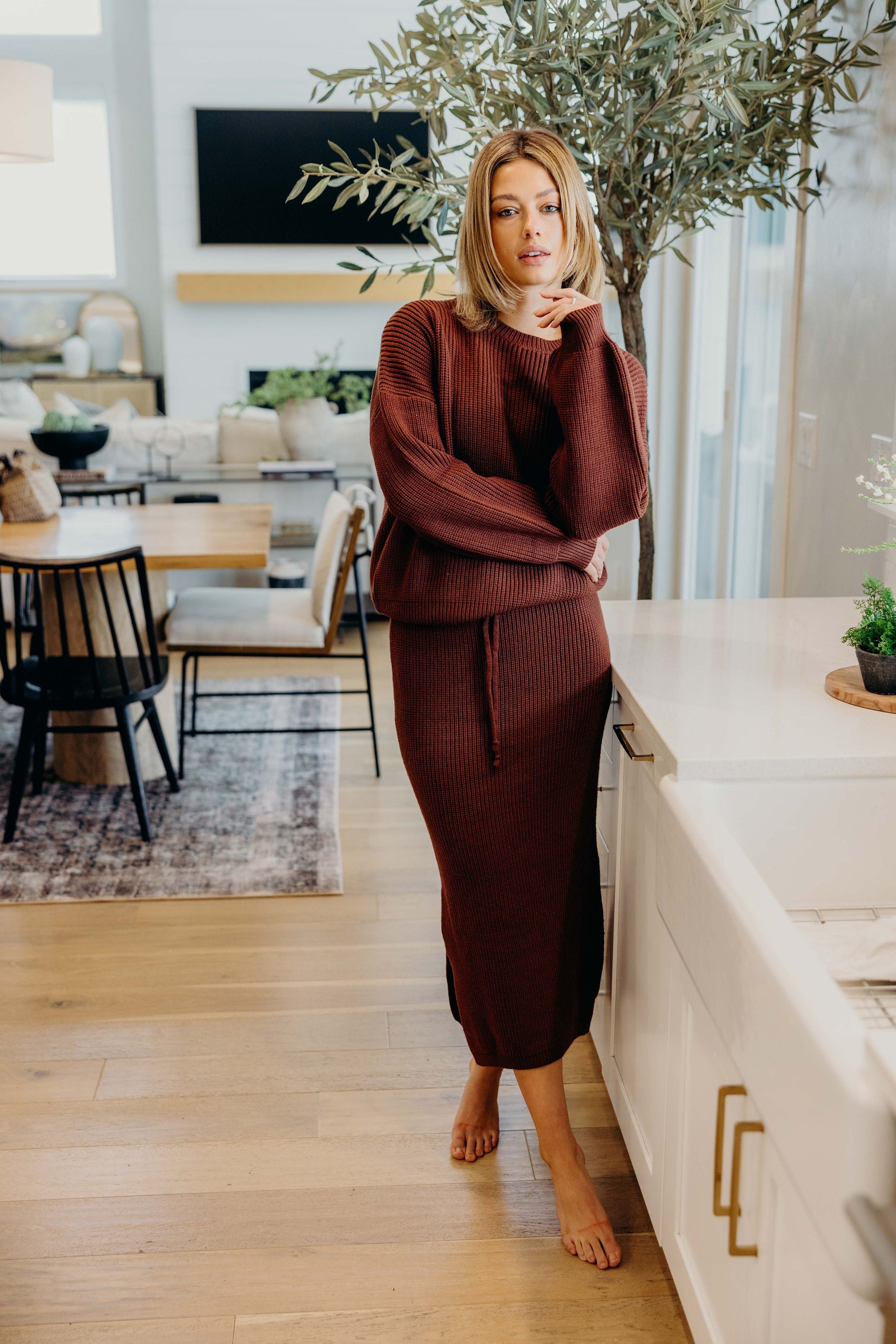 MIDI SWEATER SKIRT IN MAPLE