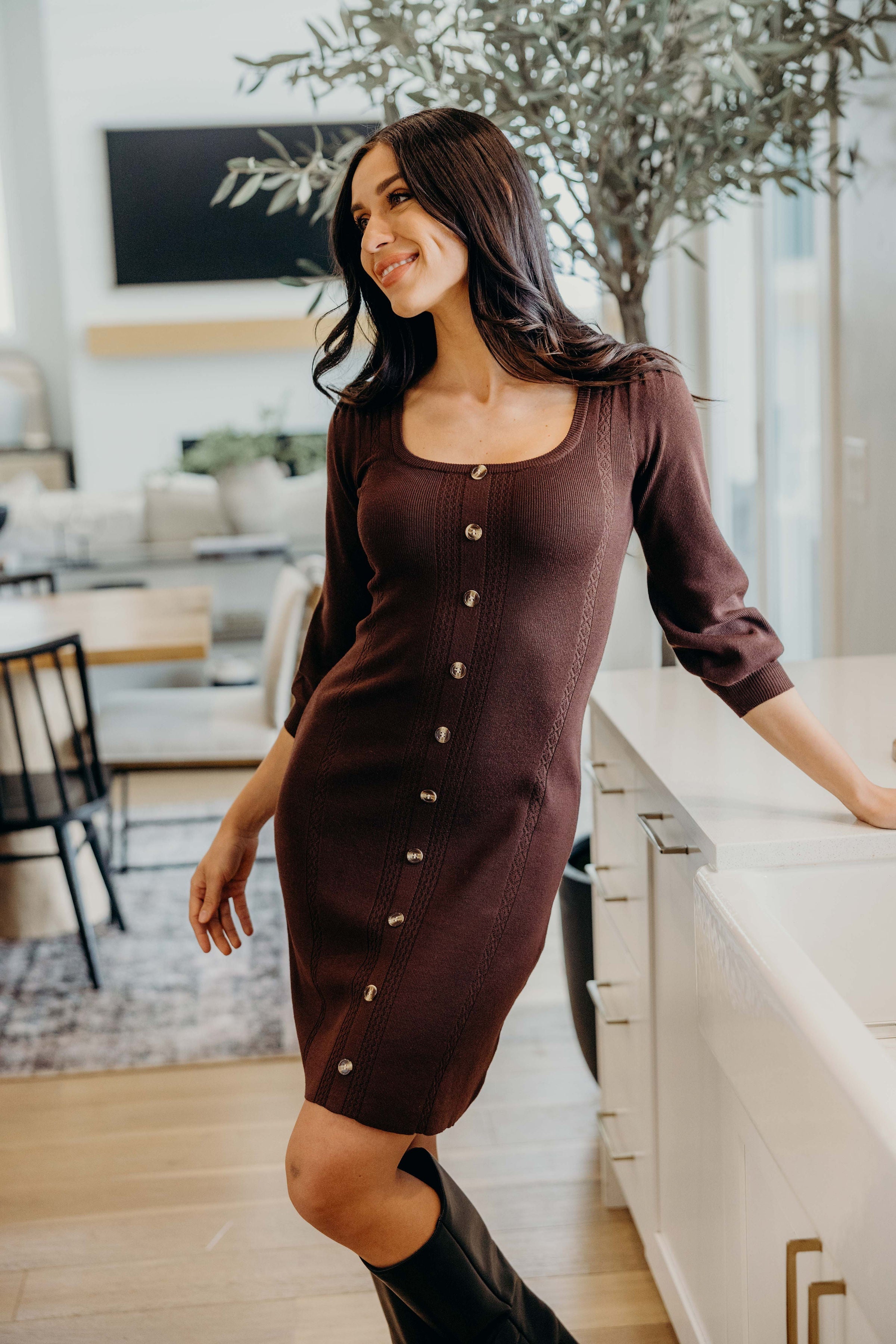 THE JODI IN WALNUT