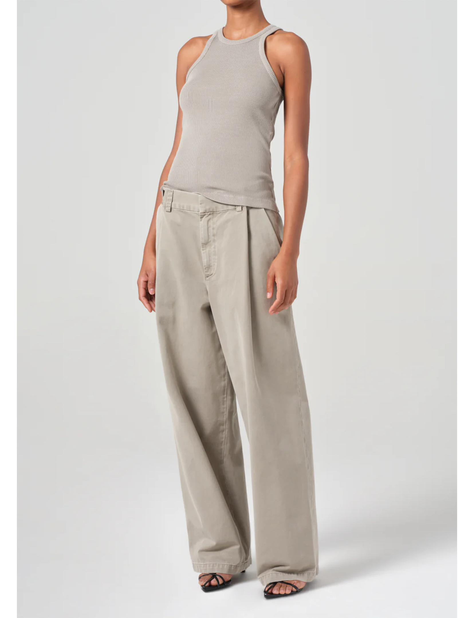 Rayne Tank, Drab