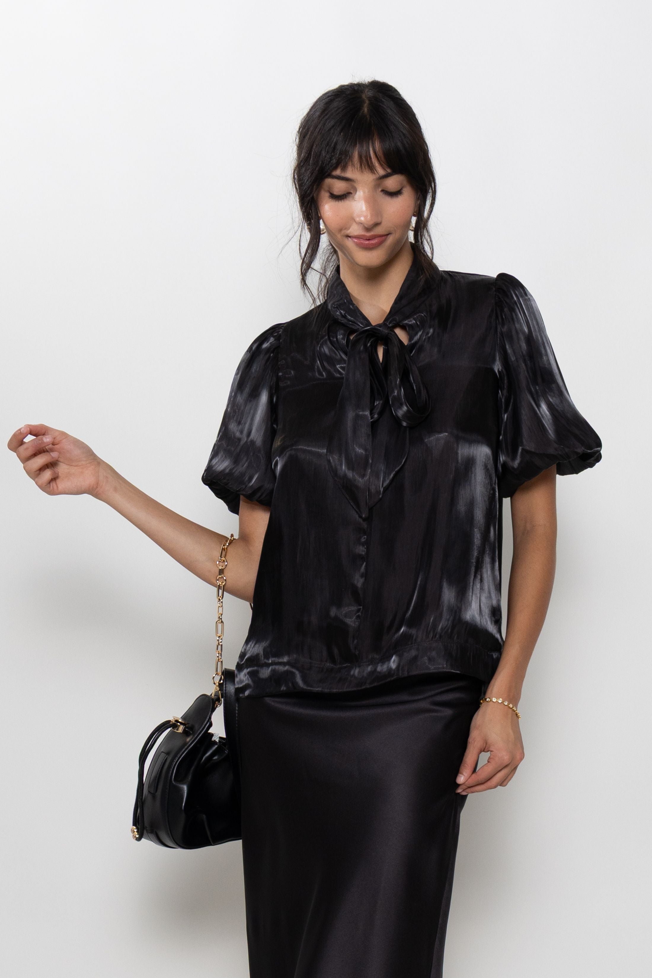 Carrie Short Puff Sleeve Top