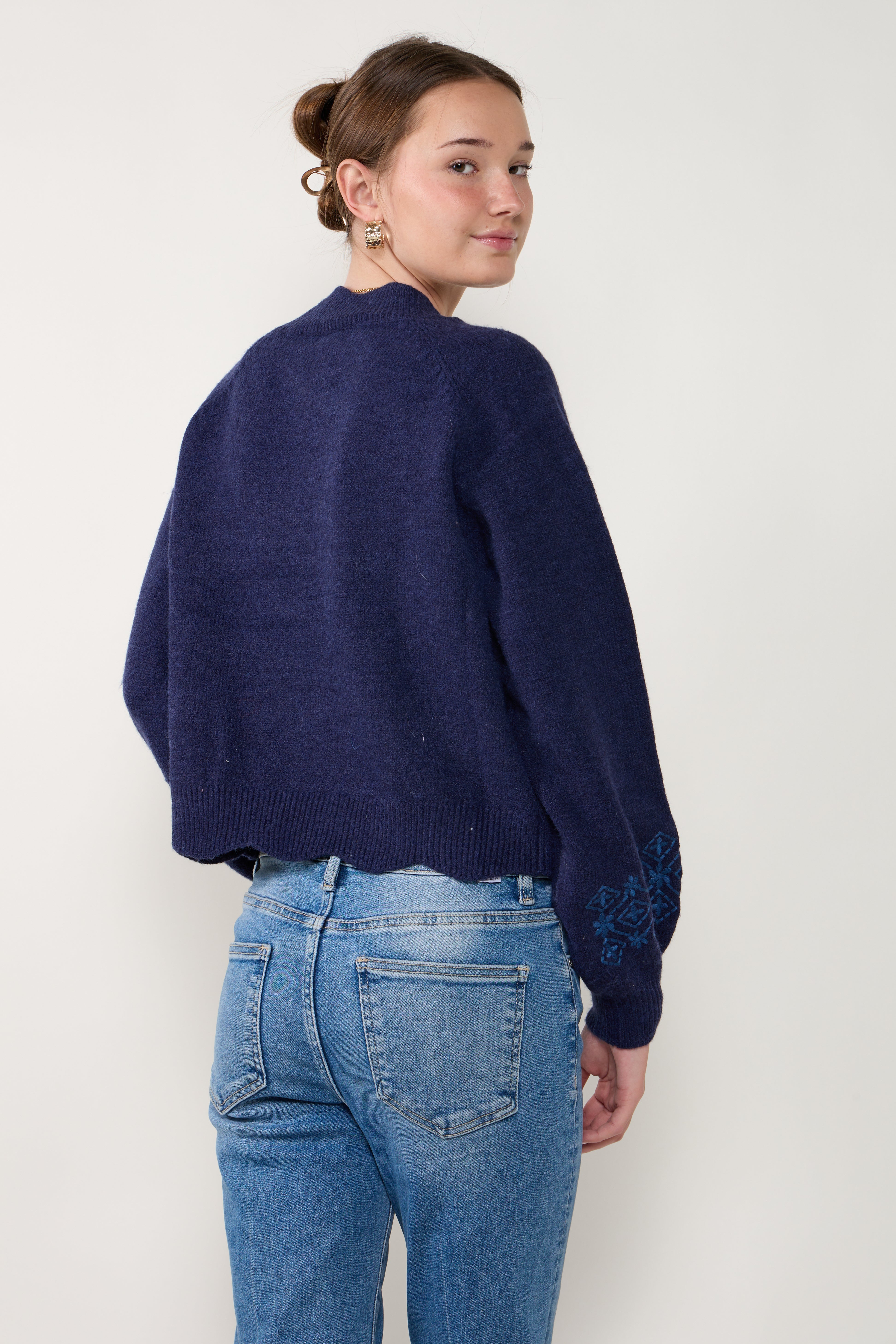 Quinn Scallop Hem Sweater